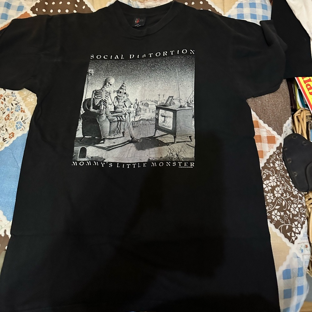Vintage 1996 Social Distortion Mommy’s Little Monster shirt